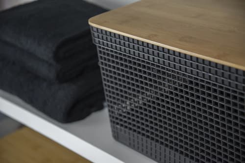 Cesto Organizador Grid Em Plástico Bege Tampa Bambu 20l Preto